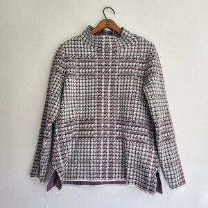 Stylish Houndstooth Patterned Sweater